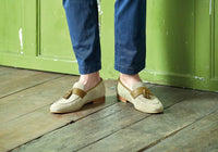 mens_barker_selby_shoes_4456_sand-suede_lifestyle