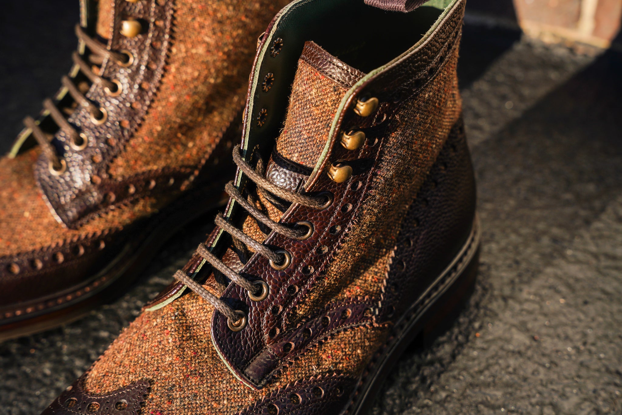 Mens-Robinson-Huxley-Boots-104061-Walnut-Grain-Brown-Tweed-Lifestyle1
