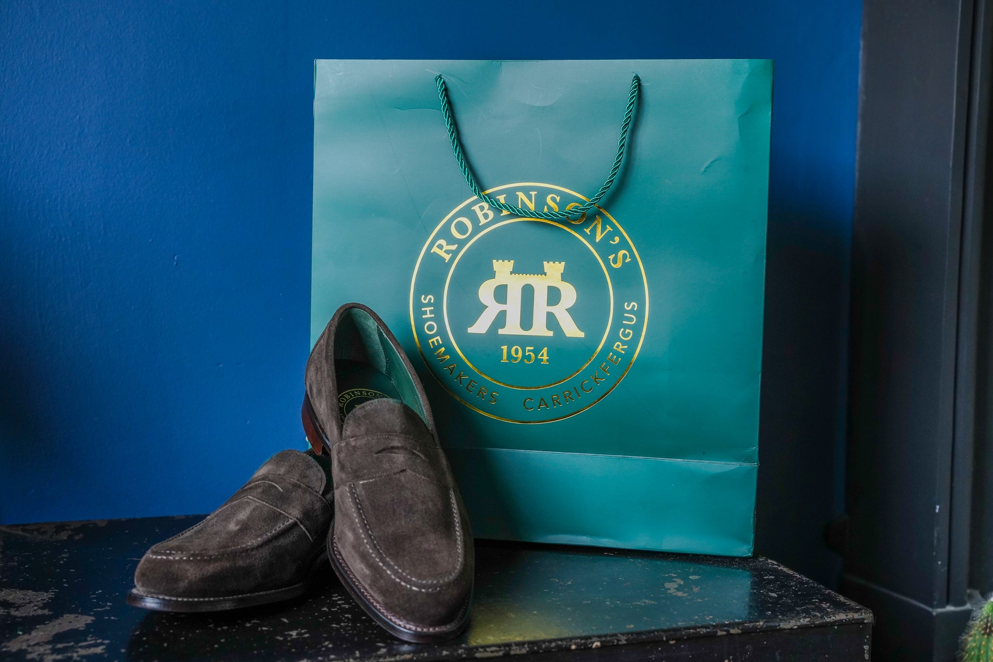 Mens-Robinson-Kildare-Shoes-104204-Pony-Suede-Lifestyle2