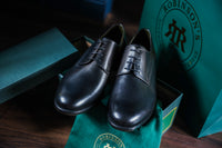 Mens-Robinson-Tyrone-Shoes-4864HW10-Black-Calf-Lifestyle1