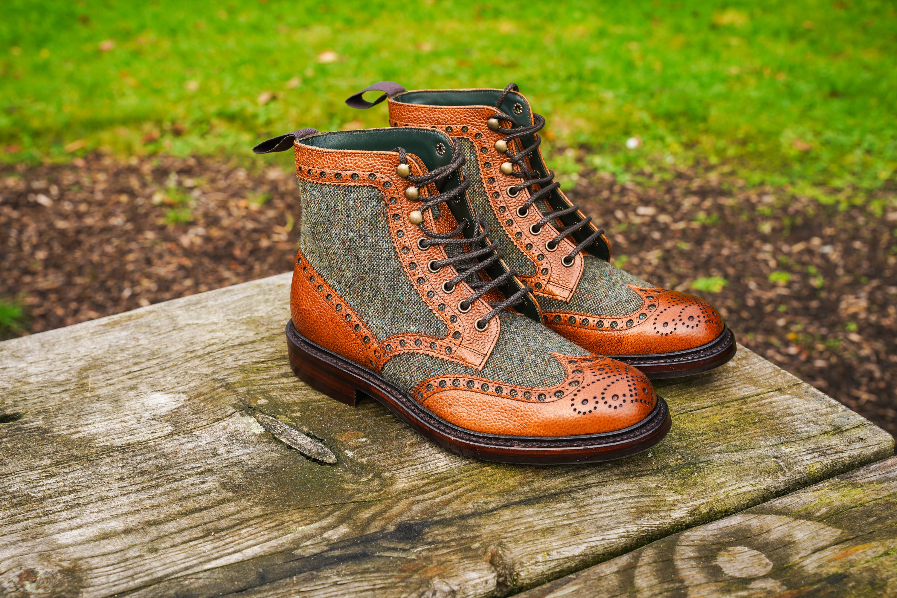 Robinson Huxley - Almond Grain/Green Tweed | Robinson's