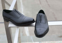 mens_robinsons_antrim_ant_shoes_black-calf_101778_lifestyle_3